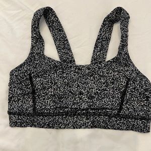 Lululemon Black and White Sports Bra Size 4
